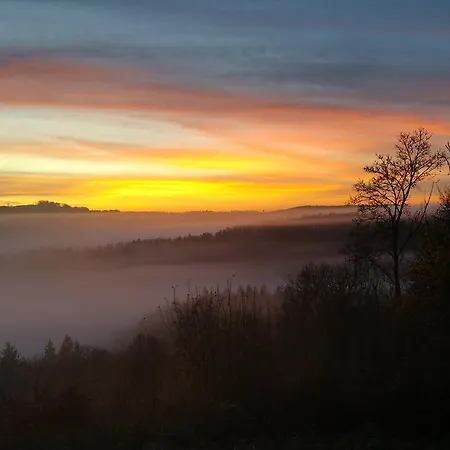 Berghaus Knopfmacher 호텔 *