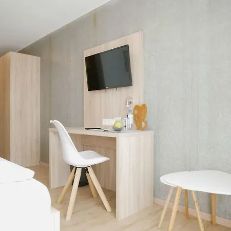 Berghaus Knopfmacher Hotel